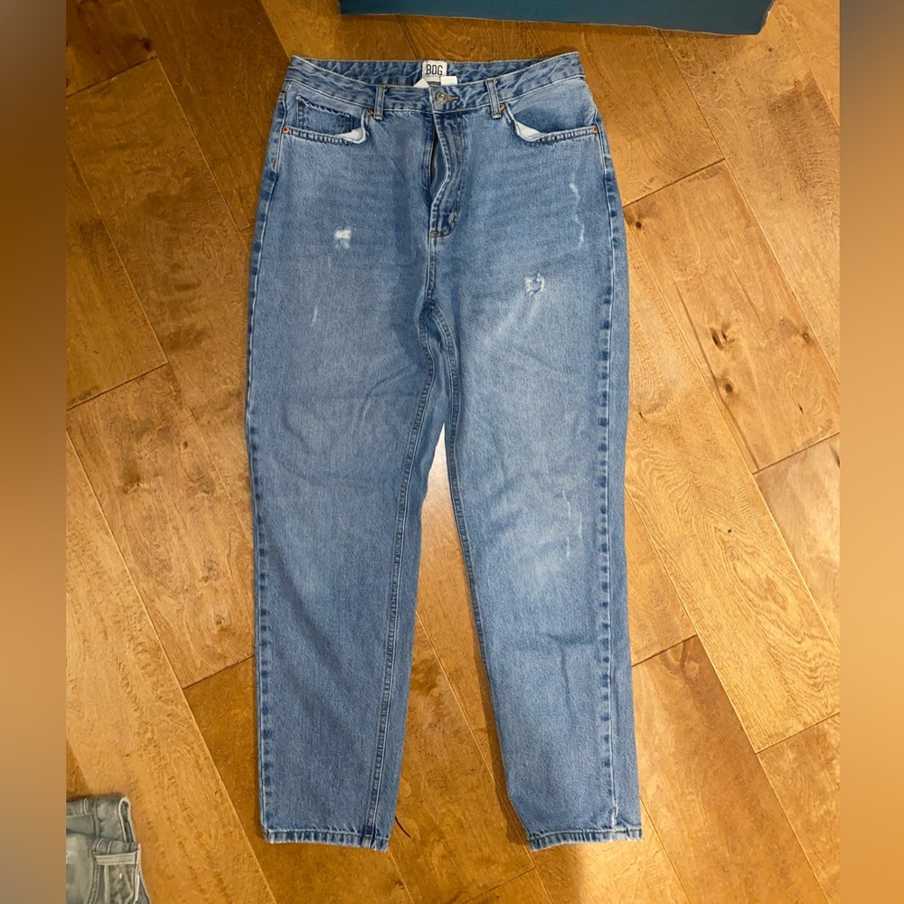 BDG urban outfitters MOM high rise jeans size 31